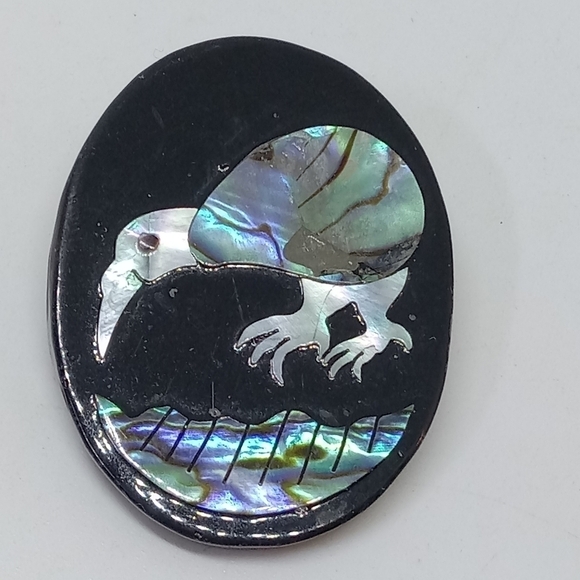 Jewelry - * vintage kiwi bird abalone inlay brooch pin Autralia New Zealand